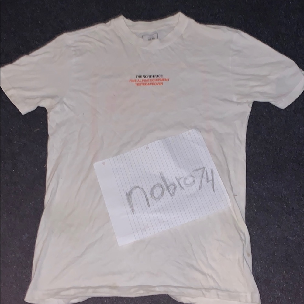 North face t-shirt - Picture 4 of 5